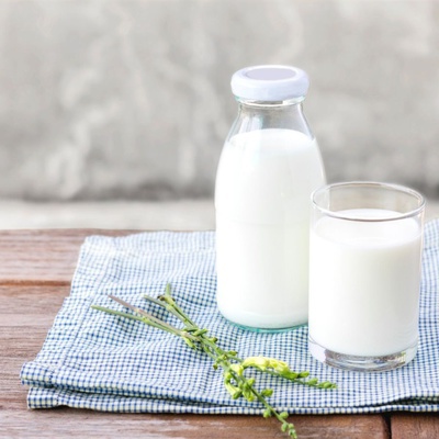 Роспотребнадзор: молоко и молочные продукты — основа сбалансированного рациона