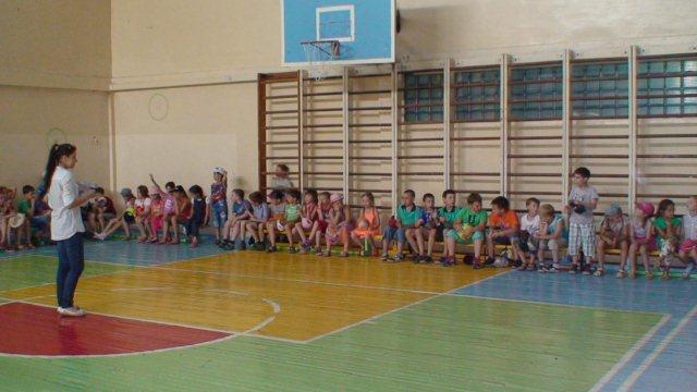 Специалисты Консультационного центра для потребителей провели занятие  «Мой мир – мой дом. Учусь быть хозяином дома» в пришкольном лагере школы № 5