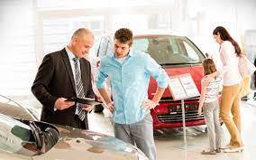 О случаях обмана потребителей в автосалонах