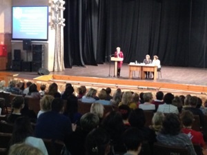 «Защити себя и своих близких». В г. Благовещенске состоялось расширенное  заседание санитарно-противоэпидемической комиссии по  профилактике ОРВИ, гриппа и внебольничных пневмоний с приглашением руководителей организаций общественного питания, организаций торговли, гостиничного бизнеса, торговых и детских развлекательных центров, образовательных организаций, высших и средних учебных учреждений