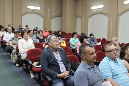 Около 40 руководителей  предприятий общественного питания города Тында приняли участие в семинаре «ХАССП на предприятиях общественного питания: адаптация, разработка и внедрение системы управления безопасностью пищевых продуктов»