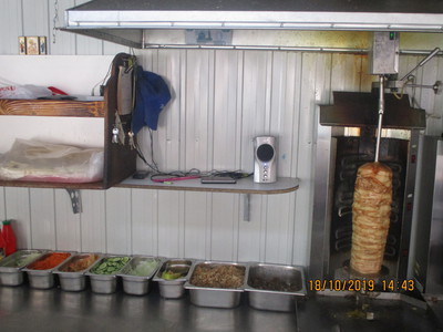 В Тынде на 90 суток приостановлена деятельность по оказанию услуг общественного питания в закусочной «Два грача»