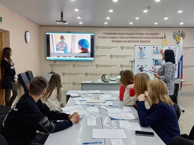 Амурские школьники «примерили» профессию врачей эпидемиологов