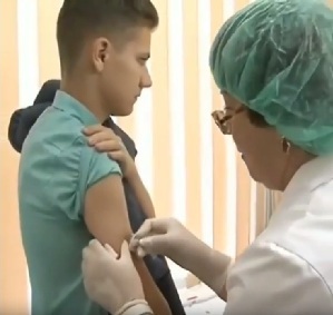 #Грипп_АмурПРИВИТ . Амурские школьники - активисты молодежного парламента о важности вакцинации против гриппа