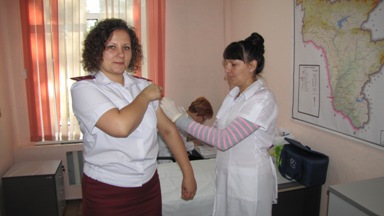 Cотрудники Управления Роспотребнадзора по Амурской области и ФБУЗ «Центр гигиены и эпидемиологии в Амурской области» привились от гриппа