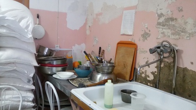 Приостановлена деятельность индивидуального предпринимателя Алексанян Айка Варужановича   по оказанию услуг общественного питания в столовой «Два грача», расположенной по адресу: г.Тында, Амурской  обл., ул.Профсоюзная,12