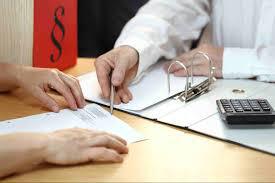 Подписан закон об обязательном информировании владельцев кредитных карт о совершенных операциях и кредитном лимите