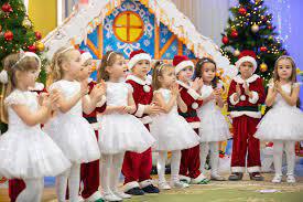 Роспотребнадзор напоминает, как выбрать новогодний костюм для ребенка