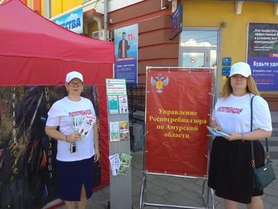 Роспотребнадзор консультирует  потребителей на «Школьной ярмарке»