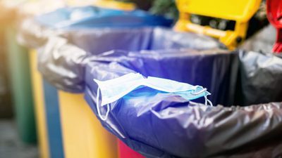 Об утилизации масок и перчаток в домашних условиях