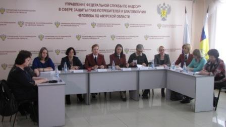 В Управлении Роспотребнадзора за круглым столом обсудили проблемы здорового питания и вредные последствия употребления слабоалкогольных напитков и энергетиков.